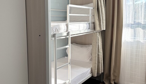 Dormitorio compartido estándar, dormitorio mixto