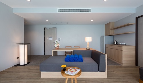 2-bed room pool access suite