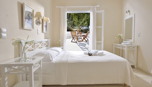 Elegant Double or Twin Room Sea View