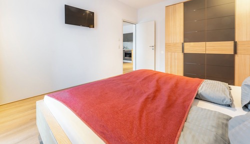 Apartamento exclusivo, 2 habitaciones, terraza, vistas a la montaña