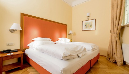 Suite, balcón, vistas al parque