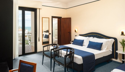 Habitación triple Deluxe, vistas al mar