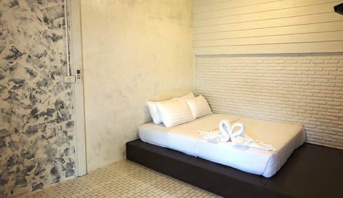 Deluxe with Garden View