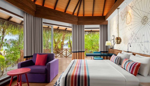 Villa, frente a la playa