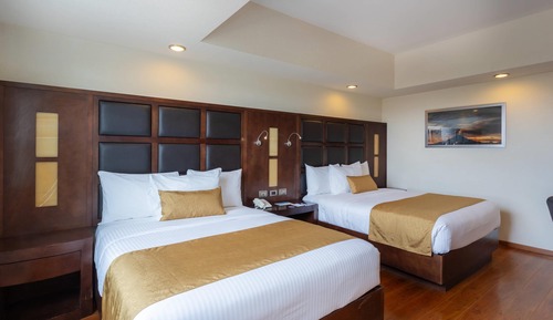 Suite, 2 camas de matrimonio, no fumadores