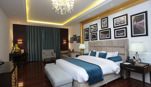 Habitación Club, 1 cama de matrimonio grande, vistas a la ciudad
