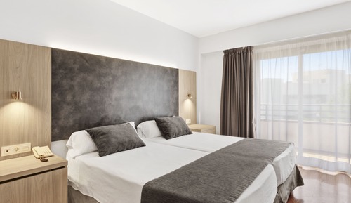 Habitación doble, balcón