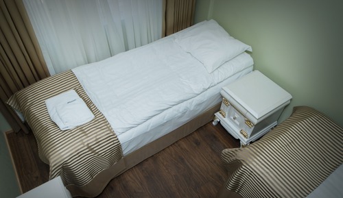 Habitación clásica con 2 camas individuales
