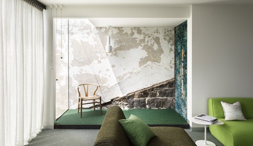 Suite (Suite Four)