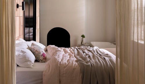 Suite (Suite One)