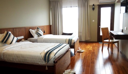 Habitación superior con 2 camas individuales, 2 camas individuales, vistas a la montaña