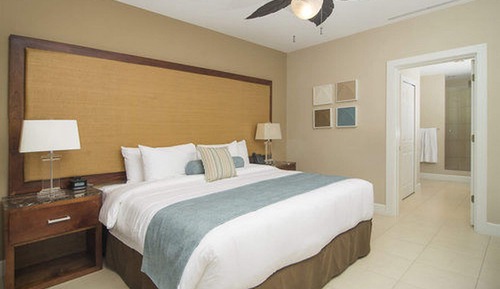 Apartamento de lujo, 2 habitaciones, balcón, vistas al jardín