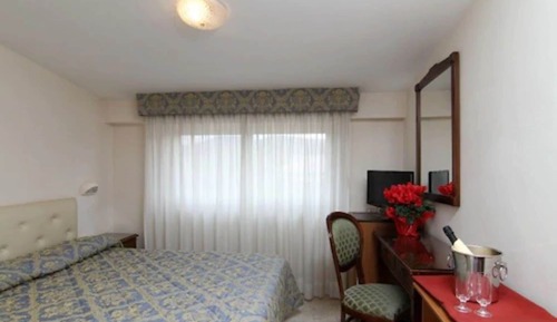 Habitación económica con 1 cama doble o 2 individuales