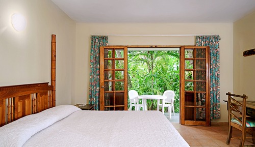 Lower Beach House