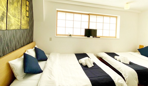 Habitación con 2 camas individuales, baño privado (Large Twin,503)
