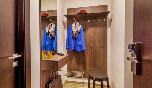 Estudio estándar, 1 cama de matrimonio, cocina básica, vistas al patio