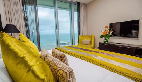 Suite presidencial, vistas al puerto