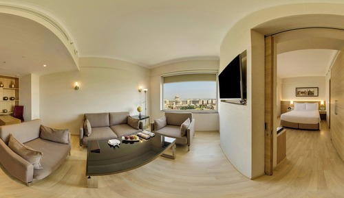 Suite, 1 cama de matrimonio, vistas a la ciudad