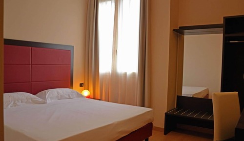 Habitación con 1 cama doble o 2 individuales