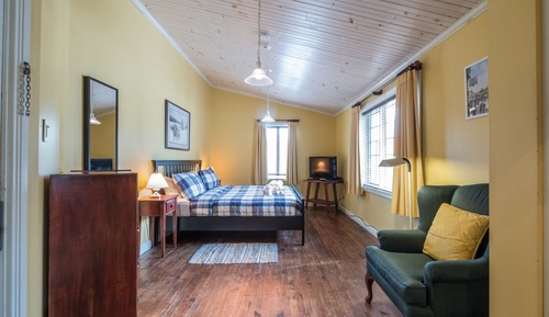 Habitación estándar, 1 cama de matrimonio grande, baño privado