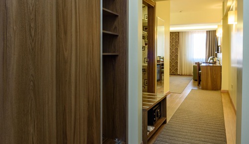 Deluxe Family Room (4 People)