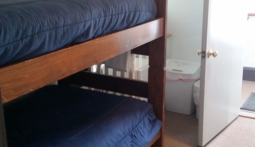 Habitación, varias camas