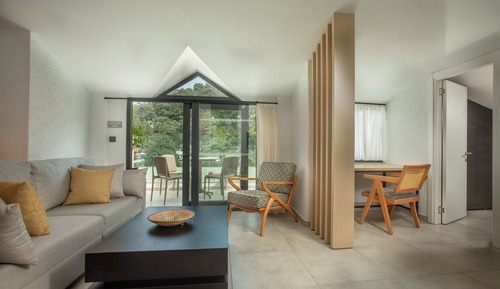 Loft superior, 2 habitaciones, bañera de hidromasaje, en edificio anexo