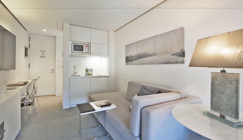 Suite, cocina básica (Sky)