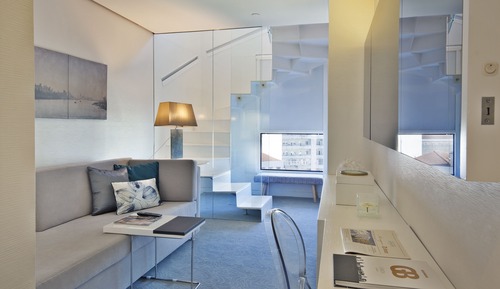 Suite (High)