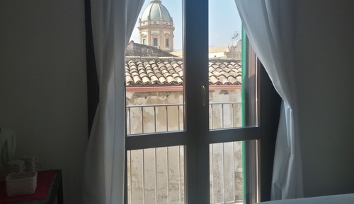 Habitación clásica doble, 1 cama de matrimonio, no fumadores, vistas a la ciudad