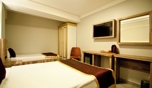 Habitación triple económica