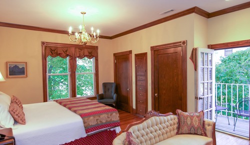 Suite, 1 cama de matrimonio grande (T.C. Thompson Suite - 2nd Floor No El)