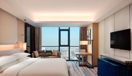 Habitación, 1 cama de matrimonio grande, vistas a la ciudad