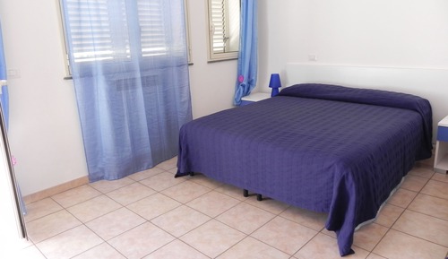 Habitación con 1 cama doble o 2 individuales, accesible para personas con discapacidad