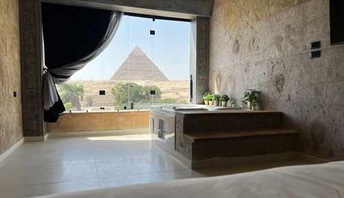 Junior Suite With Pyramid View