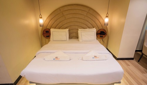 Double or Twin Room with Pyramids View