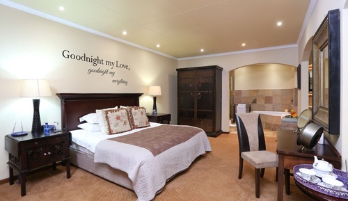 Suite de lujo, 1 cama de matrimonio, baño privado, vistas al valle