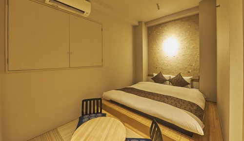 Habitación estándar doble, 1 cama de matrimonio, no fumadores, bañera (Low Bed)