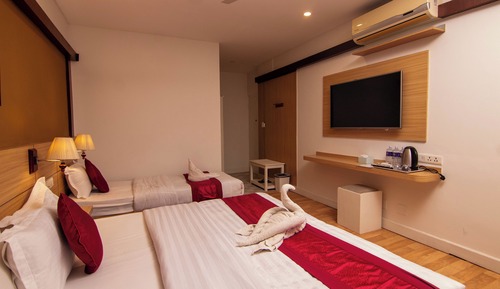 Habitación triple, baño privado
