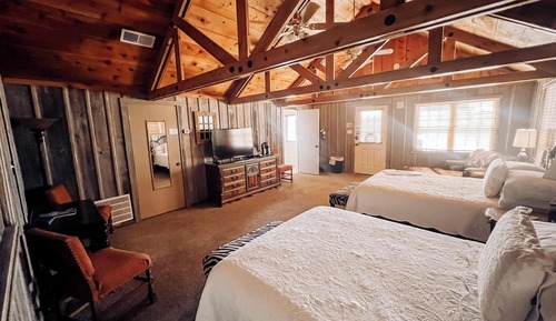 Habitación (Rosemary - Upstairs)