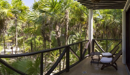 Pajaro Azul Caribbean Bungalow