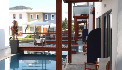 Habitación doble superior, 1 cama doble, acceso a la piscina