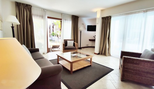 Suite (With Pool Access)