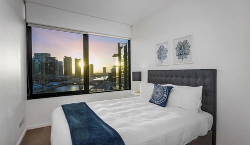 Apartamento, 2 habitaciones, balcón, vistas al río