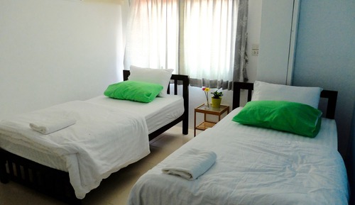 Habitación con 2 camas individuales