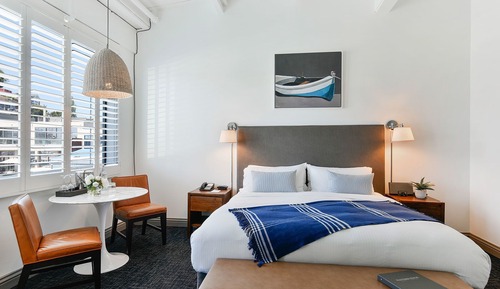 Habitación básica, 1 cama de matrimonio grande