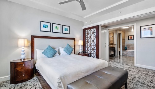 Premium, 2 Bedroom Suite, Bedroom 1: 1 King, Bedroom 2: 2 Double, Baths: 2, Ocean view, Balcony
