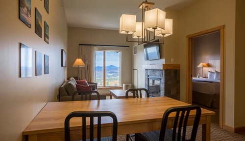 One Bedroom Suite (pet friendly available upon advance request)