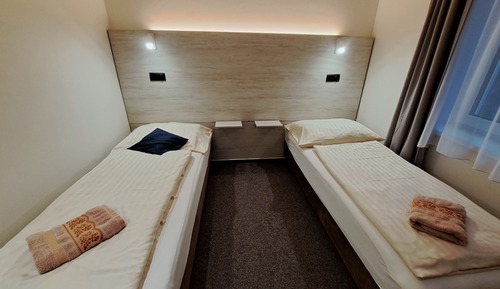 Habitación con 1 cama doble o 2 individuales