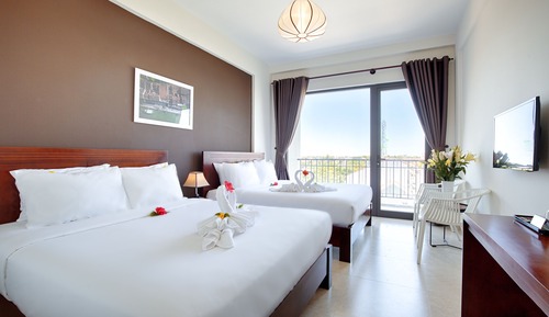 Suite, Balcony